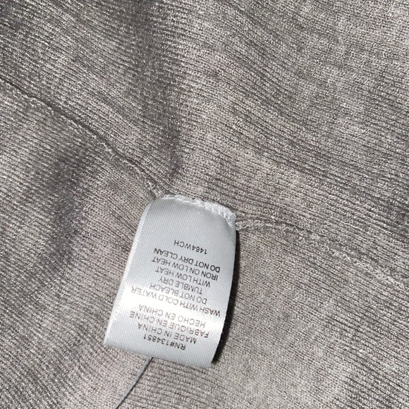 WAYF Elegant Long Sleeve cardigan Size Medium, it long is 50 inches, - Picture 9 of 12